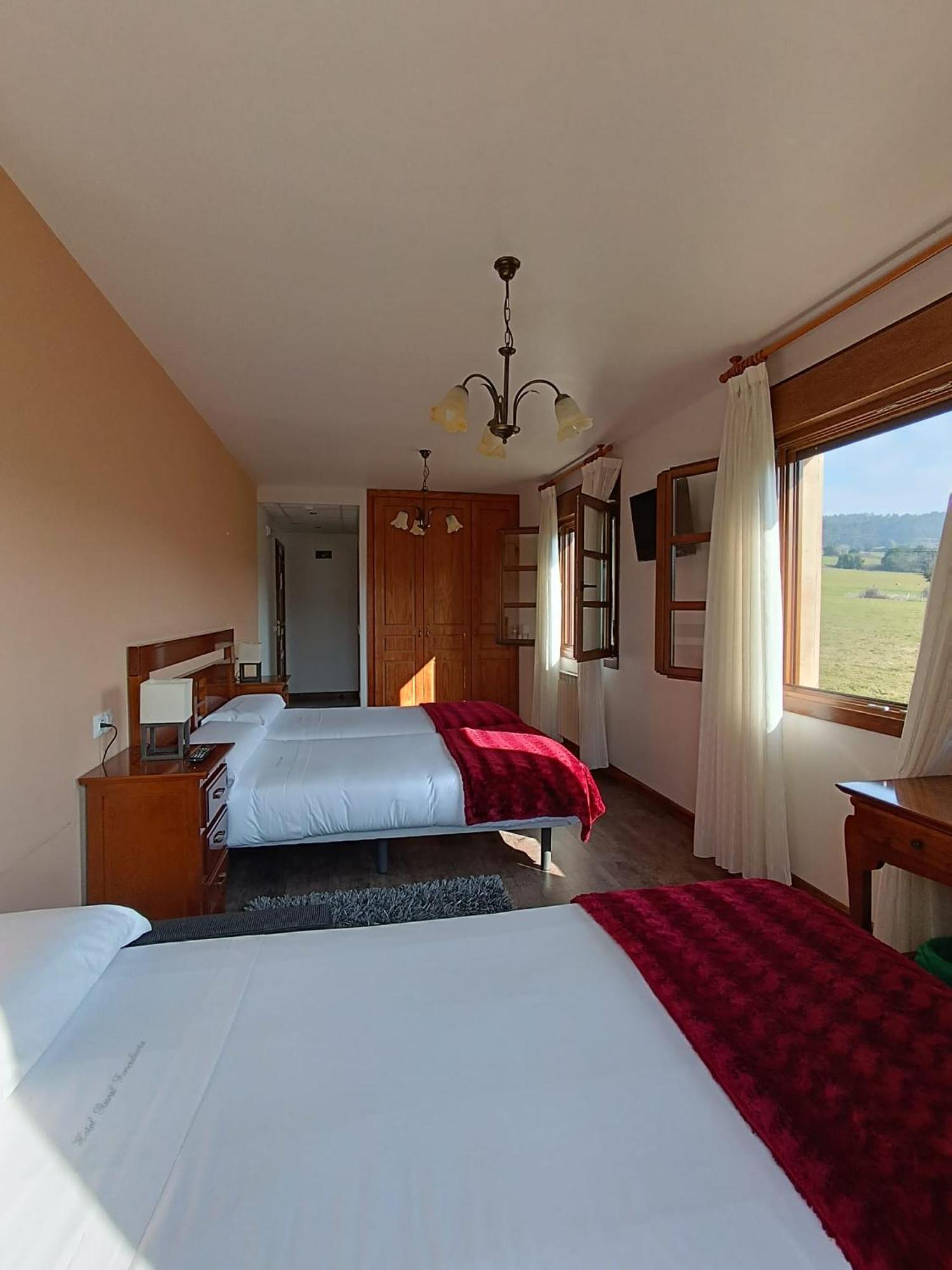 Hotel Rural Foncubierta Soto Del Barco Rom bilde